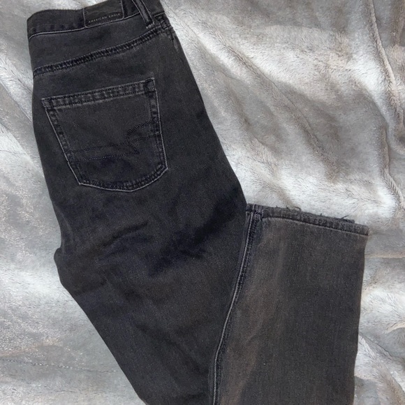 American Eagle Ripped Mom Jeans - Picture 4 of 5